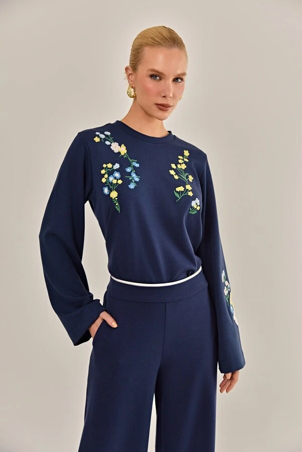 Blusa Fabulous Viscose com Bordado