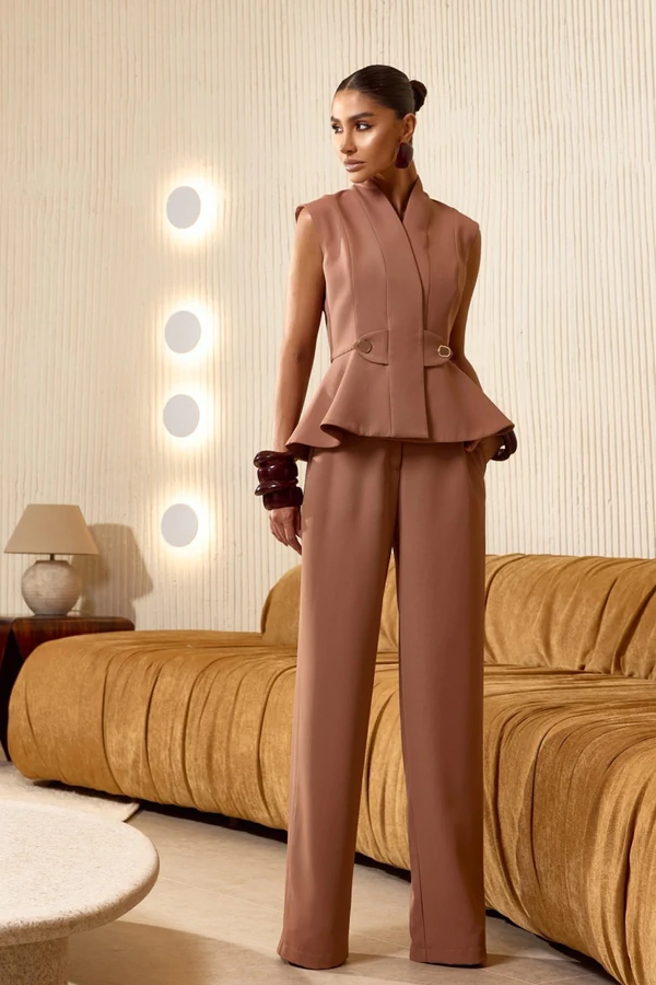 Conjunto Alfaiataria Colete Peblum e Calça