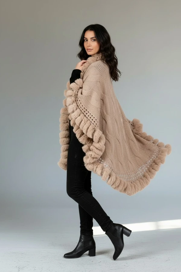 Poncho Capa Lã com Pêlo