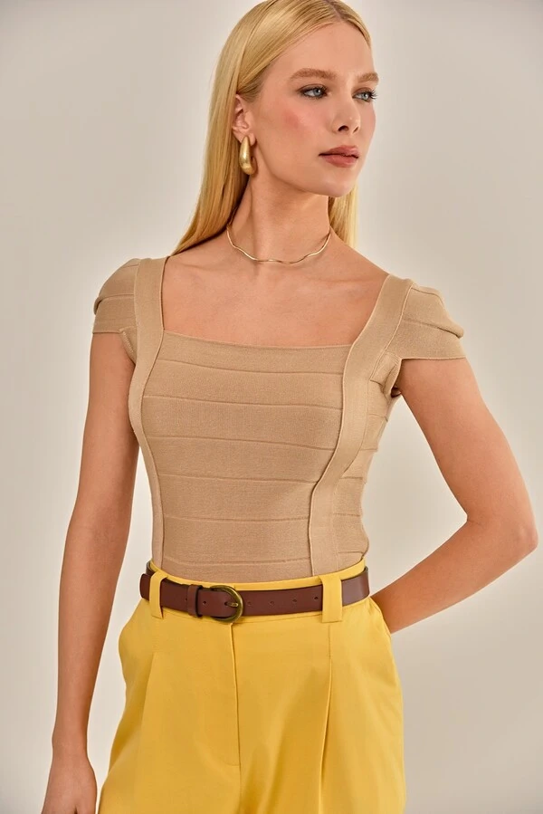 Blusa Dom Tricô Kakhi