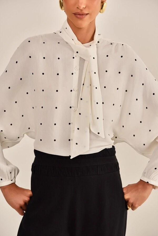 Blusa Barcelona Crepe Poá