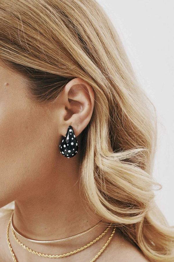 Brinco Gota Poá Preta com Branco