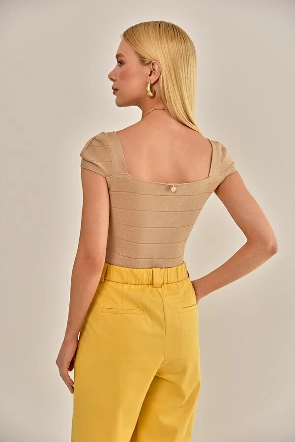 Blusa Dom Tricô Kakhi