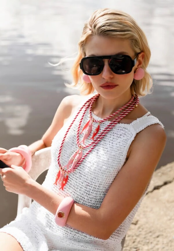 Colar Sardines Corda em Camadas Ajustável