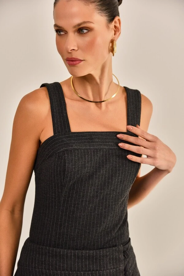 Blusa Zelda Alfaiataria Risca de Giz