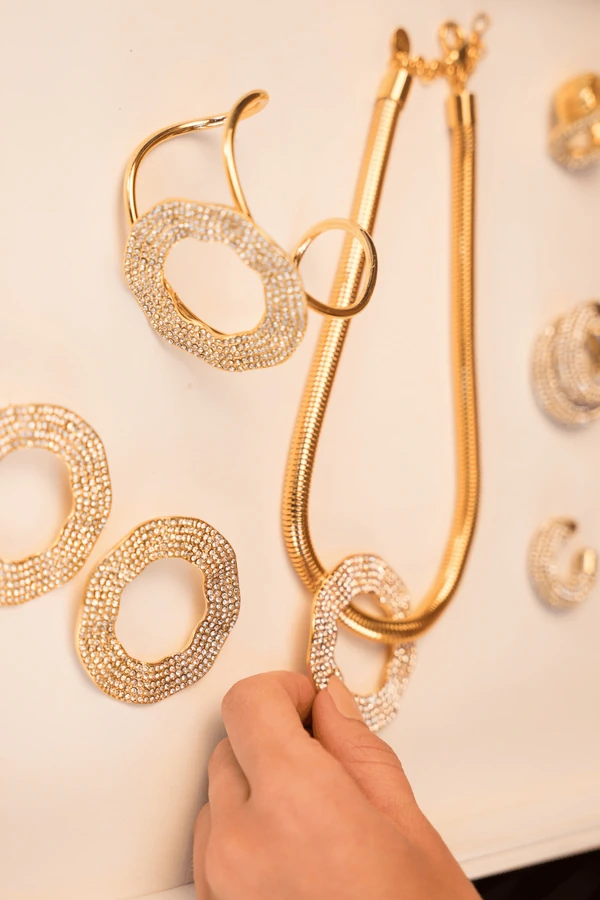 Colar Curto Shine Dourado
