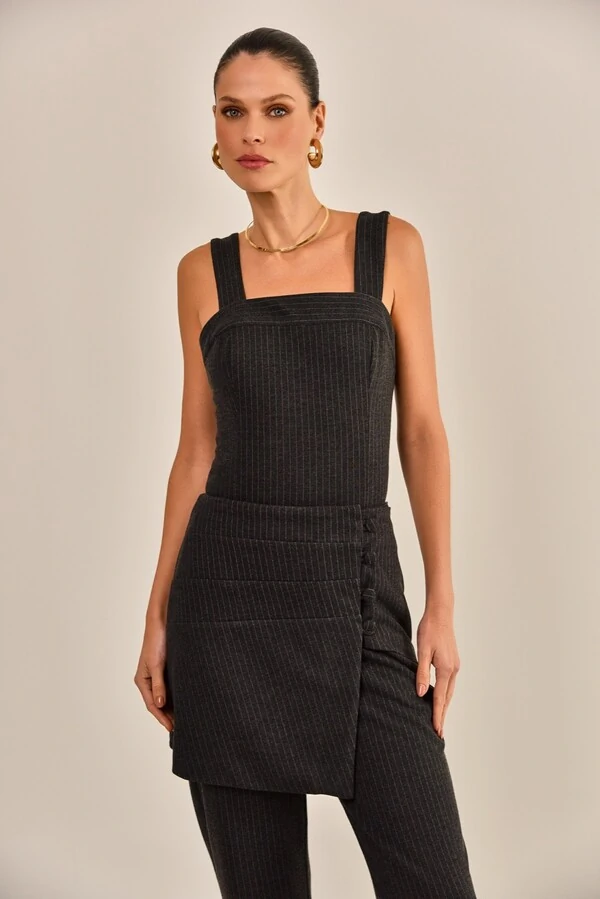 Blusa Zelda Alfaiataria Risca de Giz