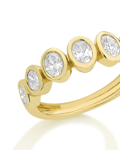 Foto Meia Aliança Oval de Diamantes | Ouro Amarelo 18k