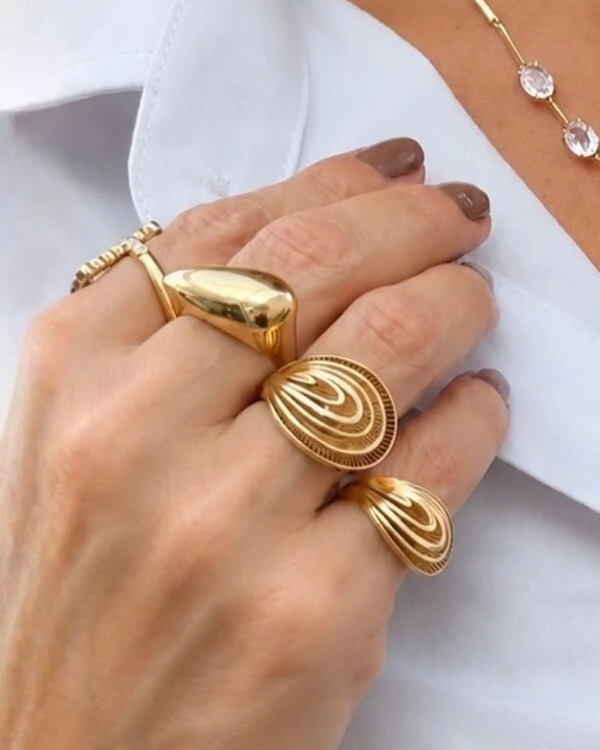 Anel Cinco Gotas Laterais | Ouro Amarelo 18K