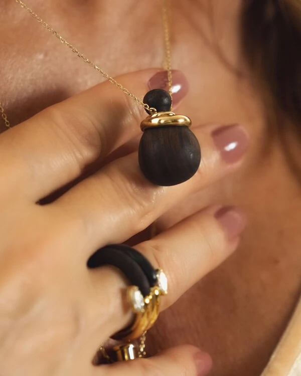 Colar Hygge Cabaça Madeira | Ouro Amarelo 18k