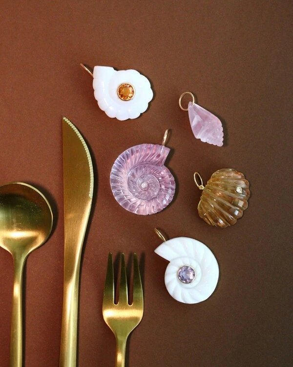 Pingente Concha Caramujo Quartzo Rosa | Ouro Amarelo 18k