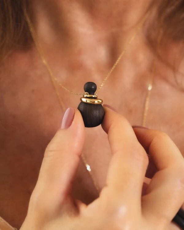 Colar Hygge Cabaça Madeira | Ouro Amarelo 18k