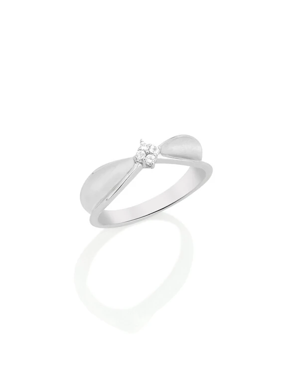 Anel Aro Curvado Quatro Topázios Branco | Ouro Branco 18k