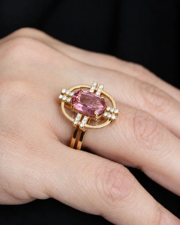 Anel Turmalina Rosa com Diamante | Ouro Amarelo 18k