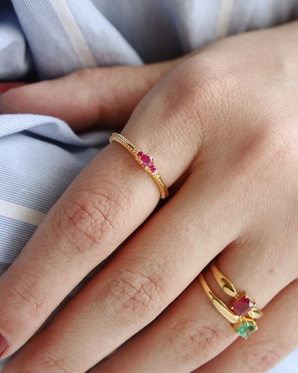 Anel Rubi e Diamante | Ouro Amarelo 18k