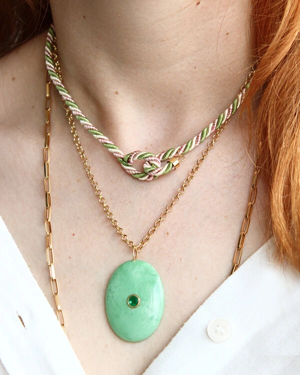 Colar Fio Seda Torcido Verde | Ouro Amarelo 18K