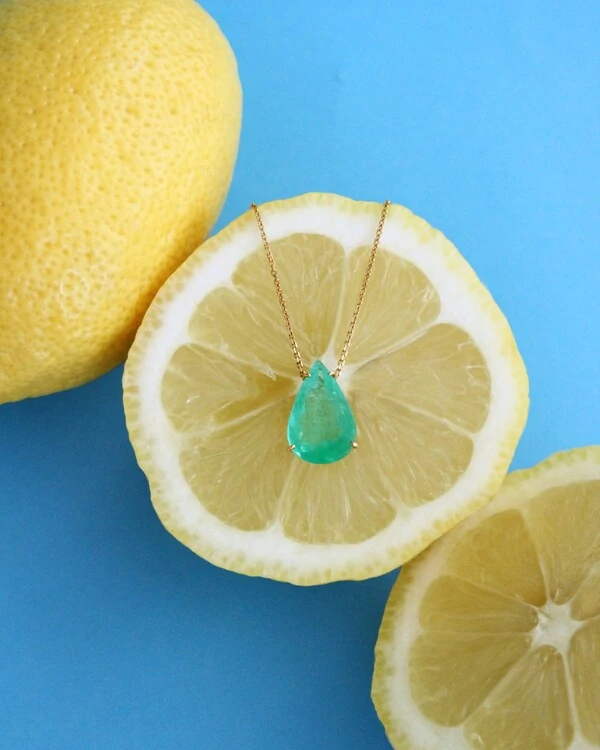 Colar Gota Esmeralda | Ouro Amarelo 18k