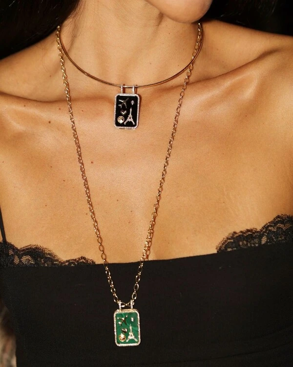 Pingente Voyage Placa Malaquita | Ouro Amarelo 18k