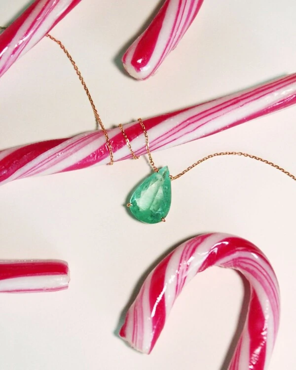 Colar Gota Esmeralda | Ouro Amarelo 18k