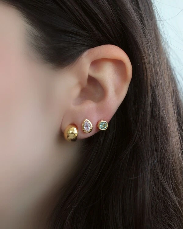 Brinco Gota Kunzita | Ouro Amarelo 18k