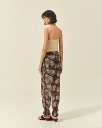 Calça Borboleta