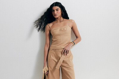 FotoBermuda Isis Kahki