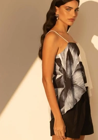 Regata Assimétrica com Estampa Artística - Sly Wear
