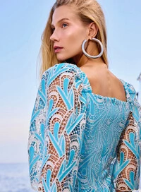 Vestido Curto Renda Bordada - Skazi