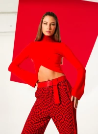 Blusa Transpassada Peluciada - Open