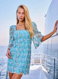 Vestido Curto Renda Bordada - Skazi