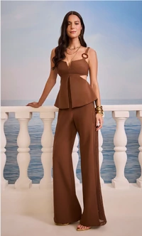 Macacão Peplum Recortes - Skazi