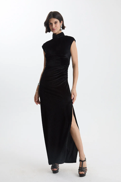 Foto Vestido Gola Alta Veludo - Pusco