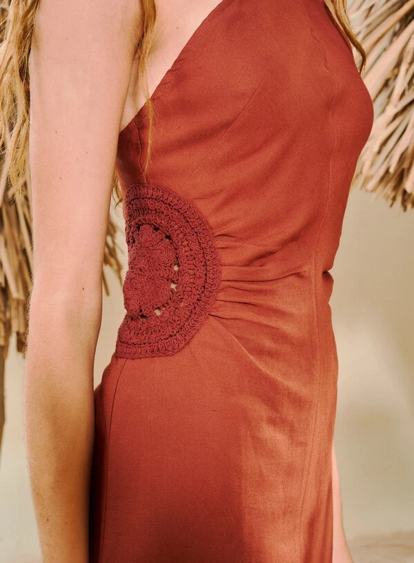 Vestido Longo Em Linho Com Detalhe Em Crochê - Open