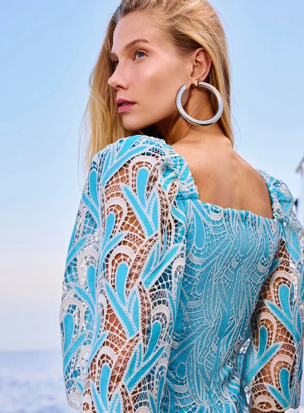 Vestido Curto Renda Bordada - Skazi