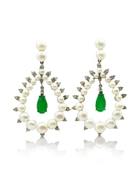 Brinco pérolas com gota Esmeralda Fusion