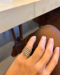 Anel 5 aros cravejados com coração