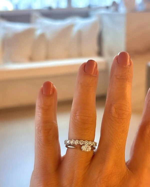 Anel aberto pedra ova