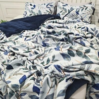 Cobertor Plush Reale Floral Marinho com duas fronhas