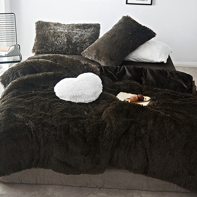 Foto Edredom Opulence Pelúcia Preto com 2 fronhas