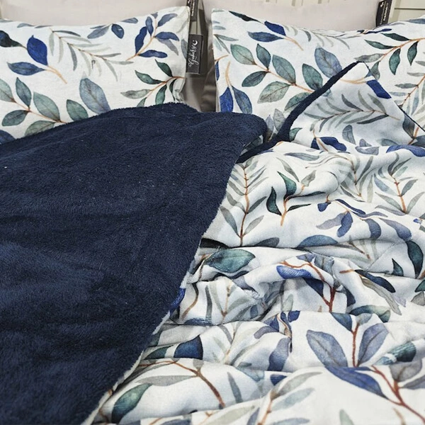 Cobertor Plush Reale Floral Marinho com duas fronhas