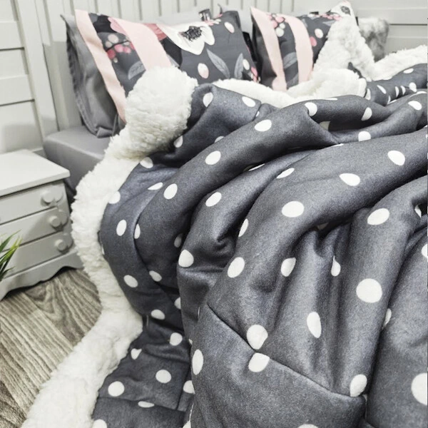 Cobertor Soft Reale Pin-up com 2 Fronhas