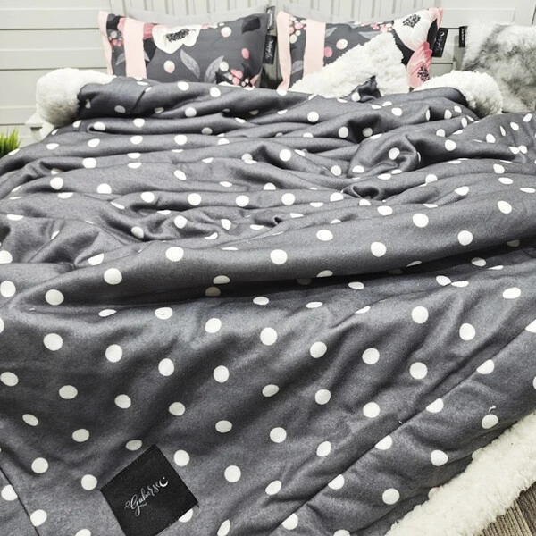 Cobertor Soft Reale Pin-up com 2 Fronhas