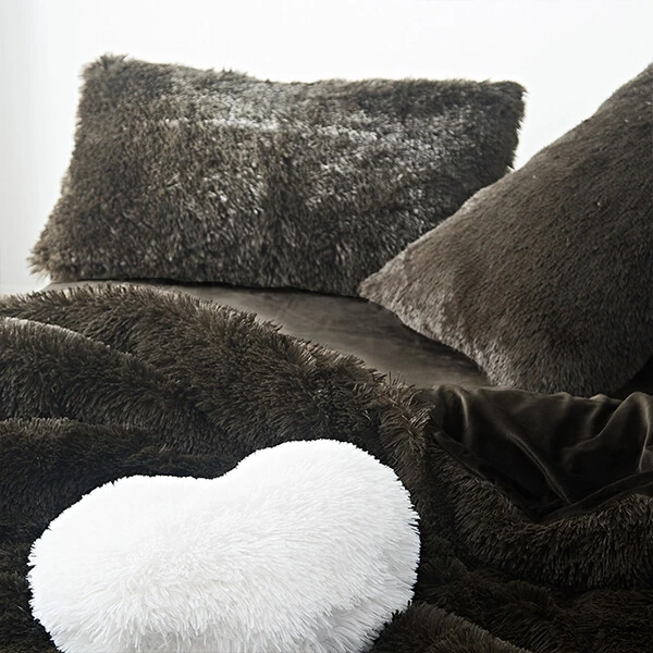 Edredom Opulence Pelúcia Preto com 2 fronhas