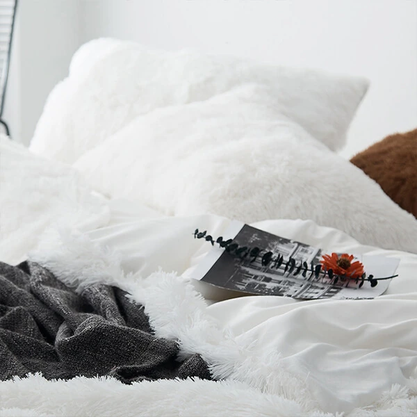 Edredom Opulence Pelúcia Branco com 2 fronhas