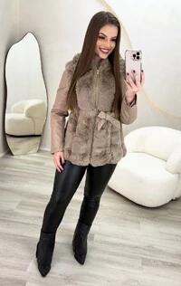 Parka Júlia