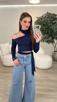 Cropped Violeta