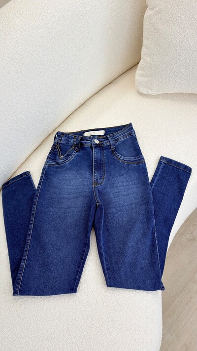 Foto Calça Jeans Skinny