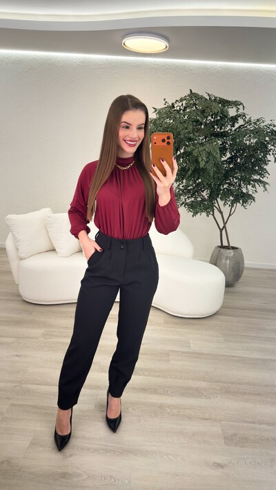 Foto Calça Alfaiataria Pietra