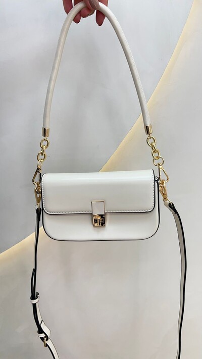 Foto Bolsa Elis