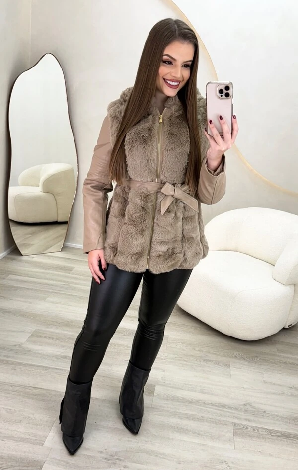 Parka Júlia